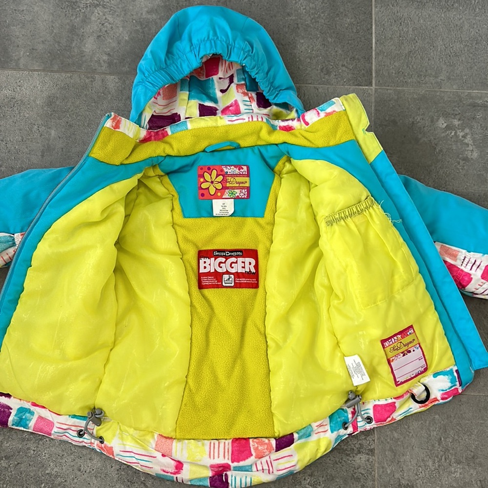 Girls Snow Jacket - Picture 2 of 3